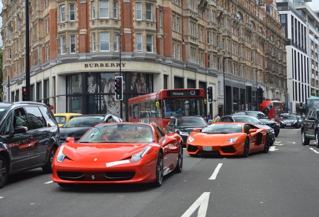 Lamborghini Aventador LP700-4