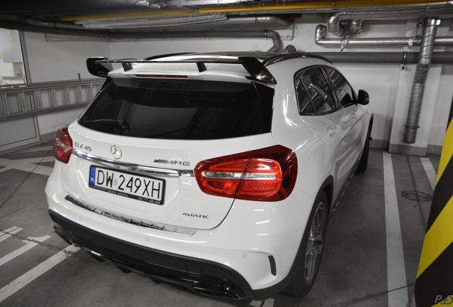 Mercedes-Benz GLA 45 AMG X156