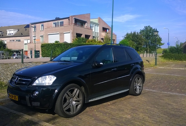 Mercedes-Benz ML 63 AMG W164