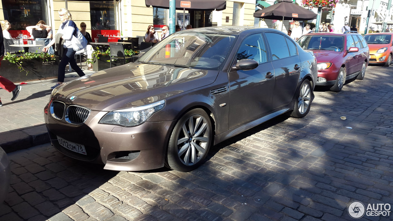 BMW M5 E60 2005