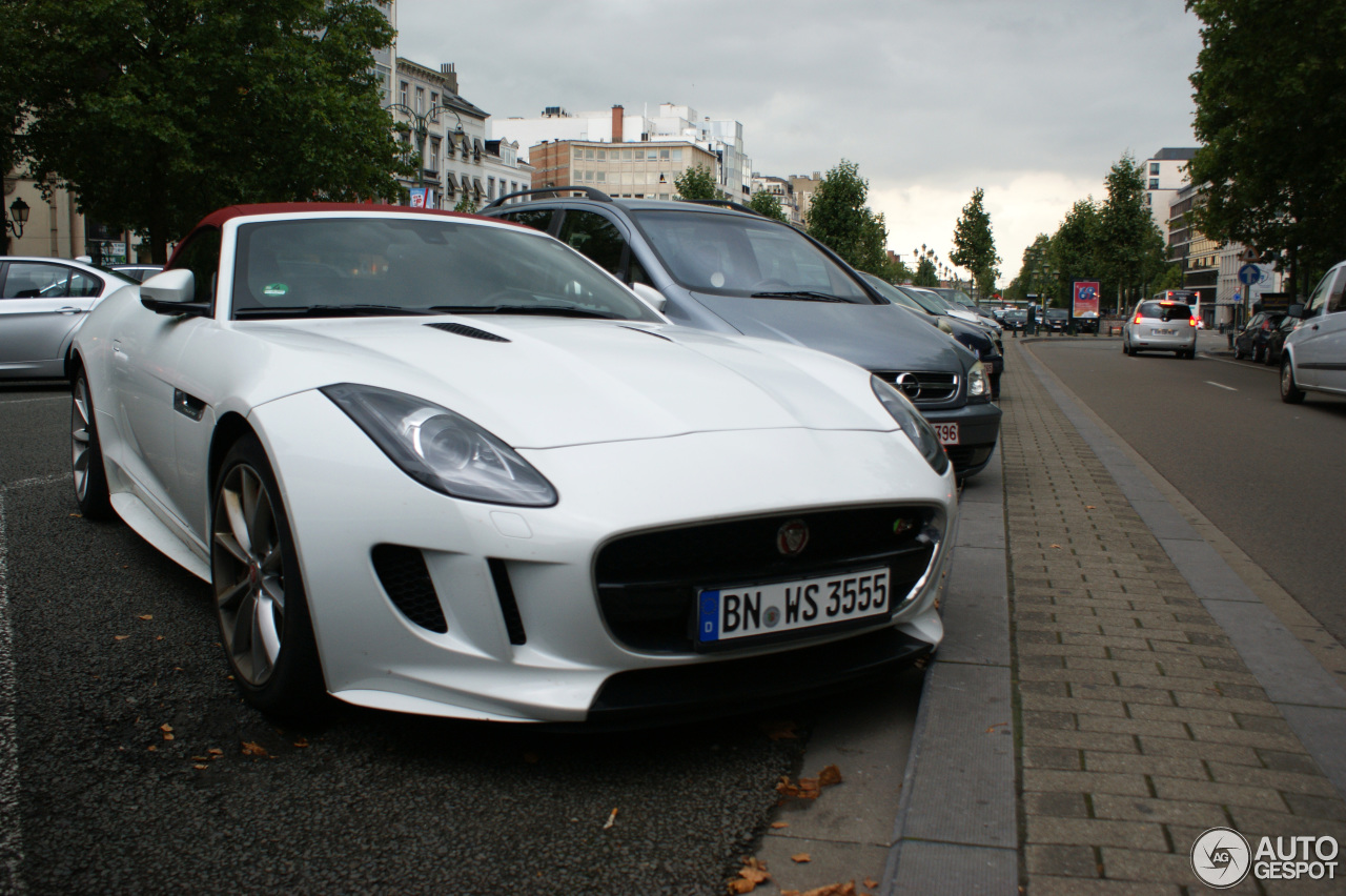 Jaguar F-TYPE S Convertible