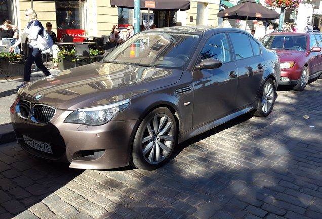 BMW M5 E60 2005