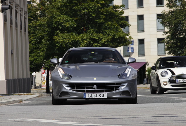 Ferrari FF