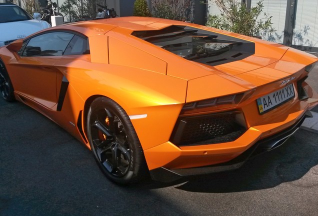 Lamborghini Aventador LP700-4