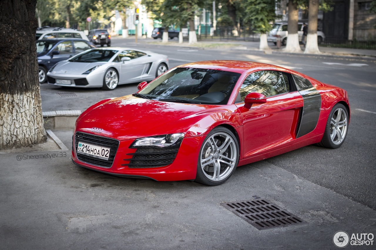 Audi R8