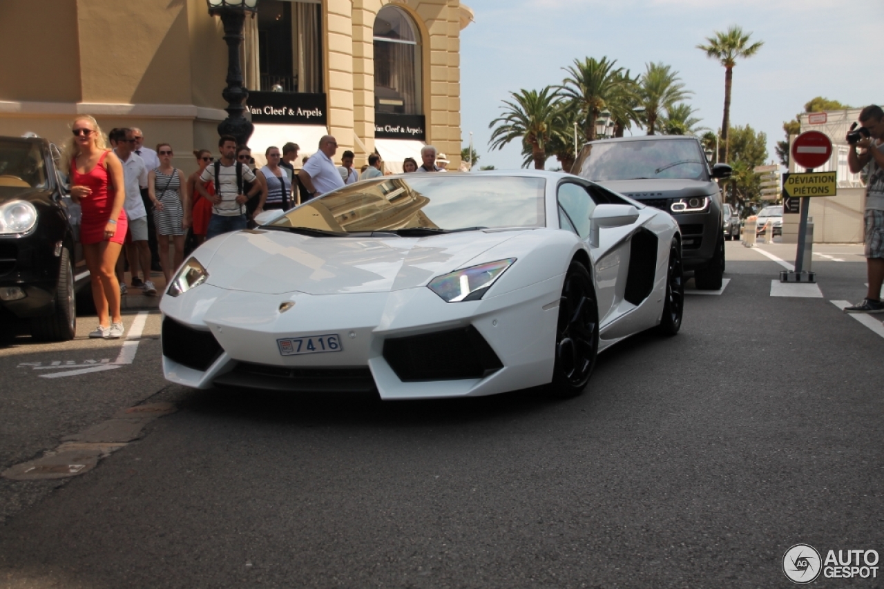 Lamborghini Aventador LP700-4