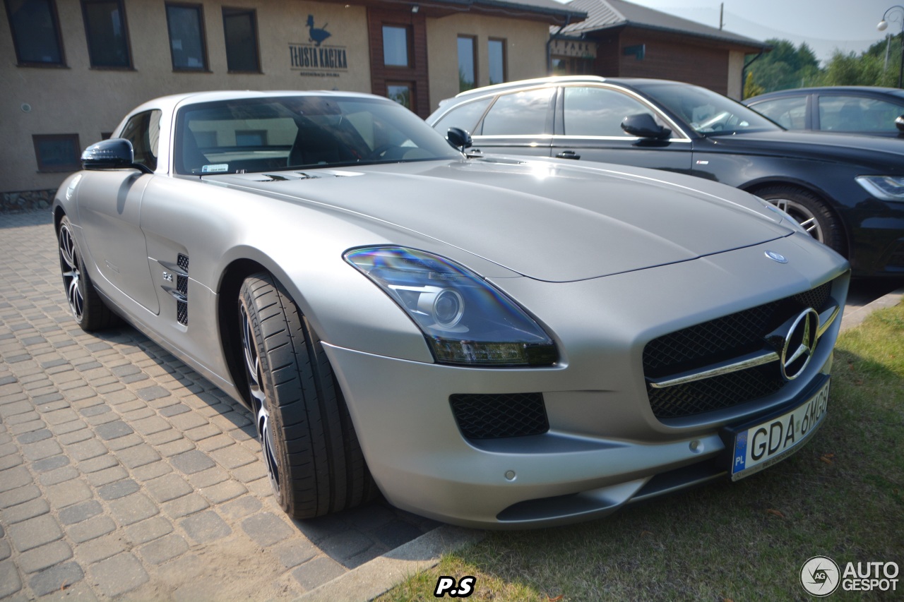 Mercedes-Benz SLS AMG GT