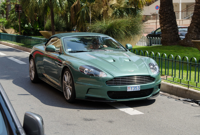 Aston Martin DBS Volante