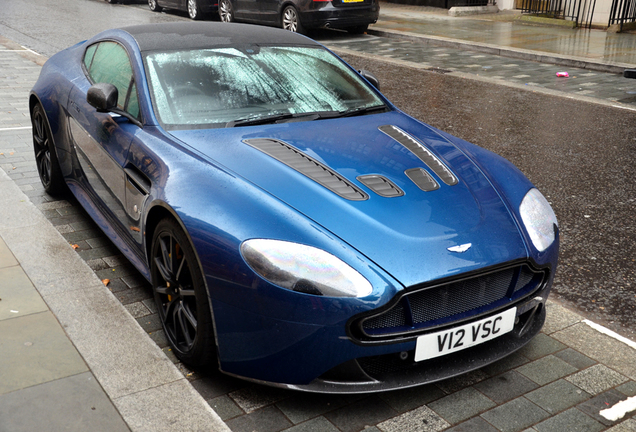 Aston Martin V12 Vantage S