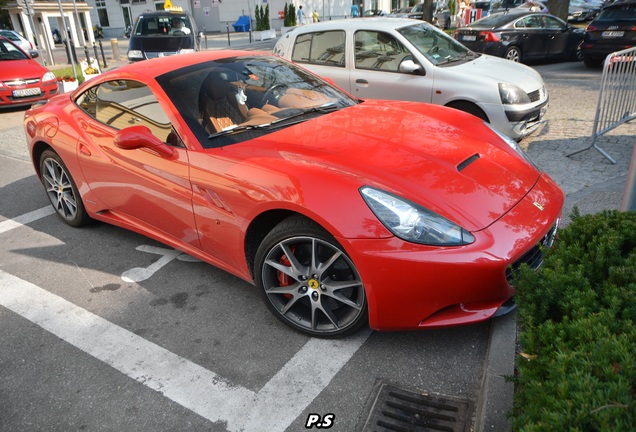 Ferrari California