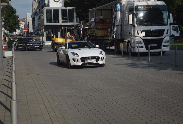 Jaguar F-TYPE S Coupé