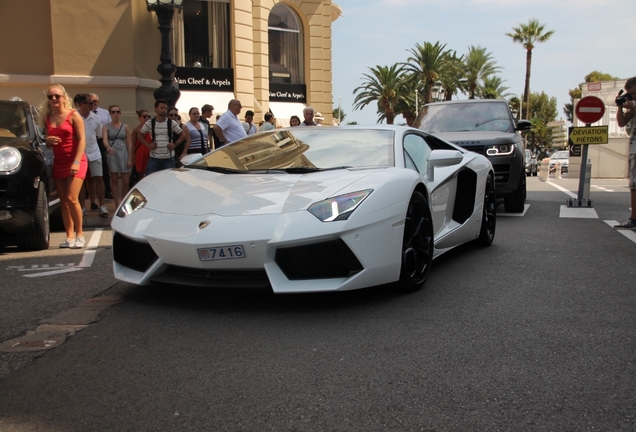 Lamborghini Aventador LP700-4