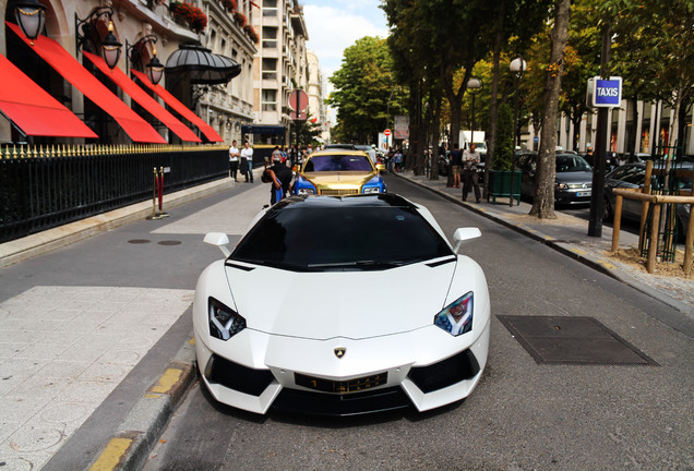 Lamborghini Aventador LP700-4 Roadster