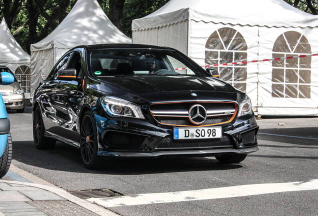 Mercedes-Benz CLA 45 AMG OrangeArt Edition C117