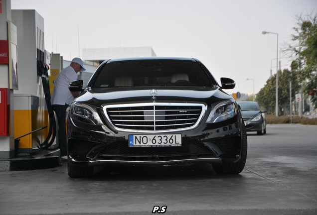 Mercedes-Benz S 63 AMG V222