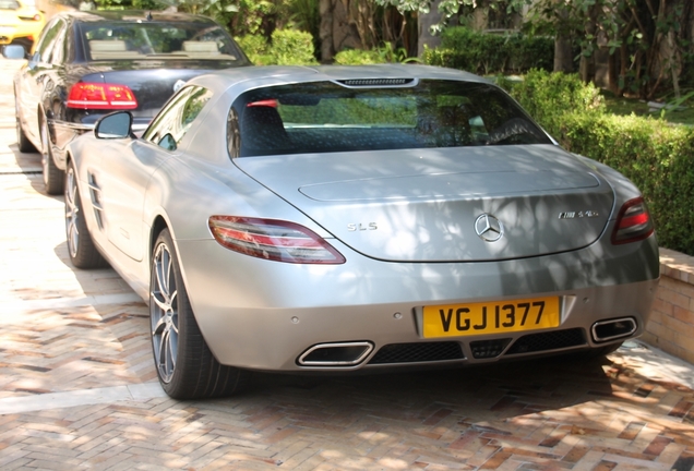 Mercedes-Benz SLS AMG