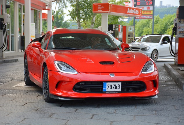 SRT Viper 2013