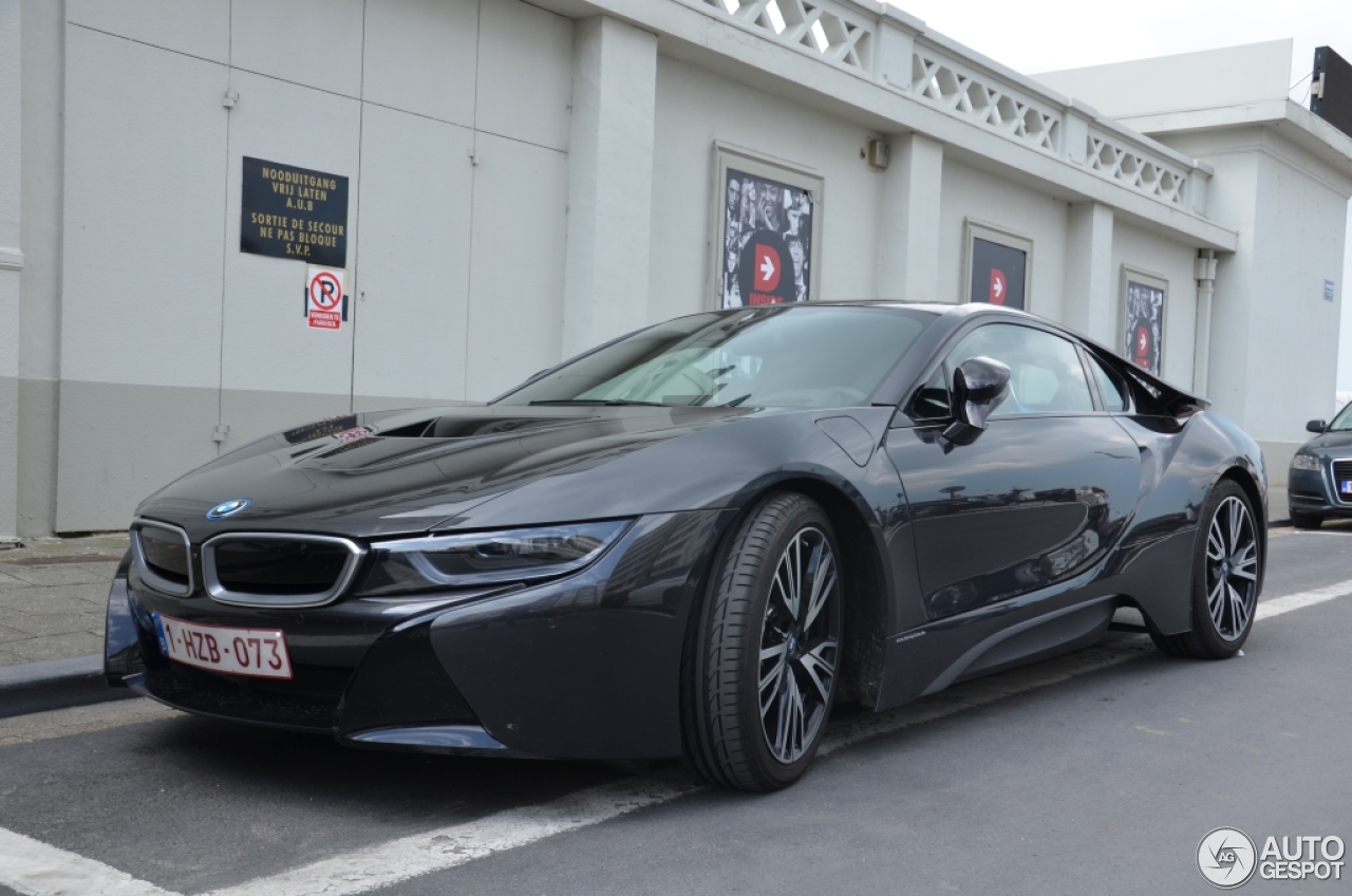 BMW i8