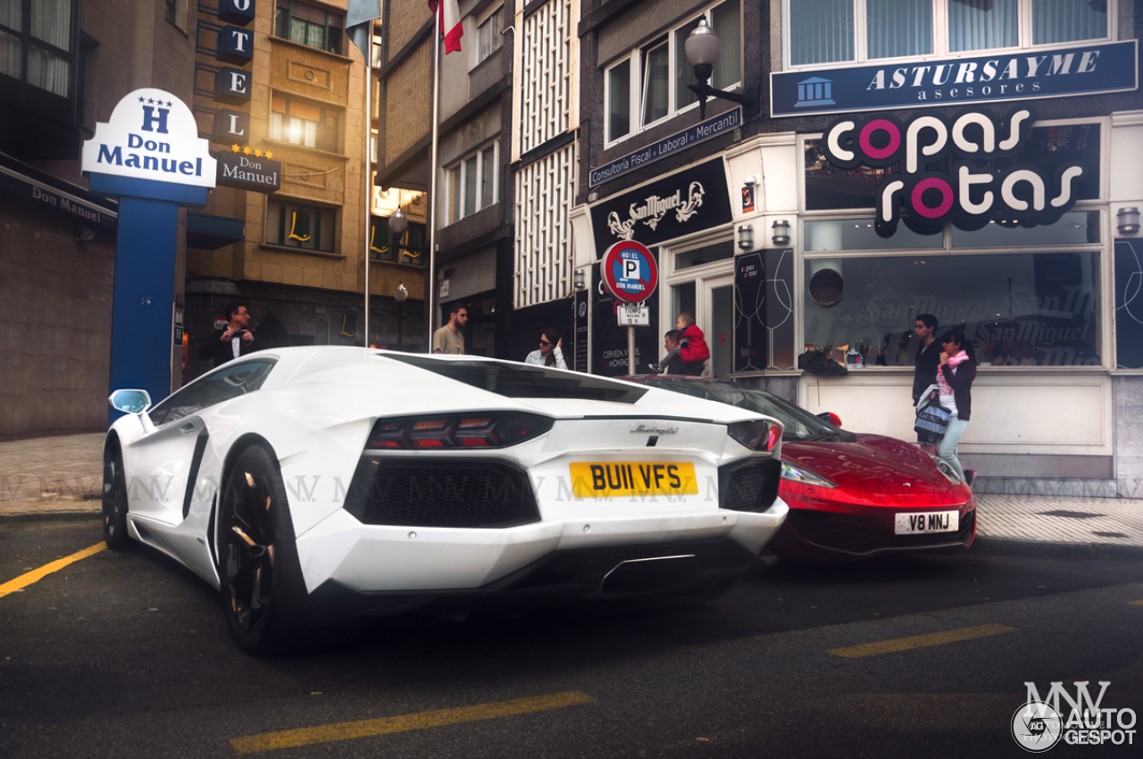 Lamborghini Aventador LP700-4