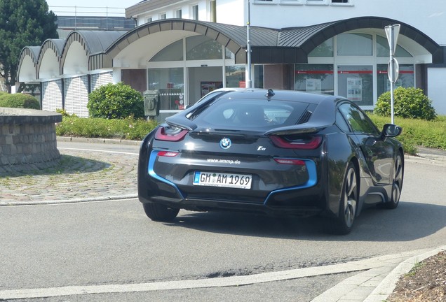 BMW i8