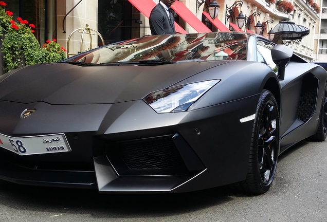 Lamborghini Aventador LP700-4 Roadster