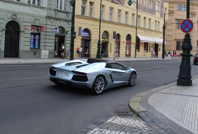 Lamborghini Aventador LP700-4 Roadster