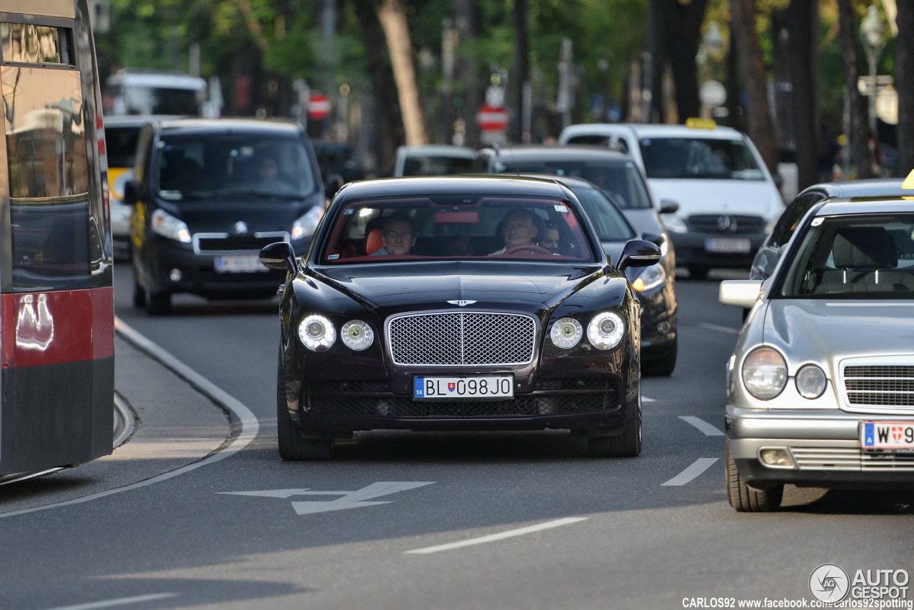 Bentley Flying Spur V8