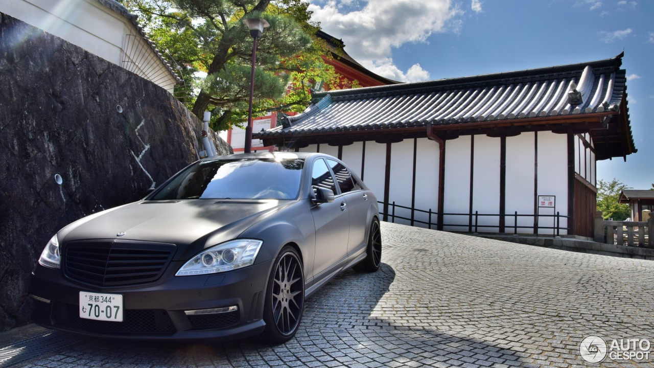 Mercedes-Benz S 63 AMG W221 2011