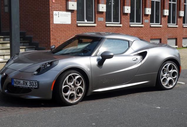 Alfa Romeo 4C Coupé