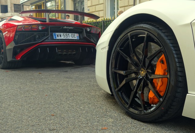 Lamborghini Aventador LP700-4 Roadster