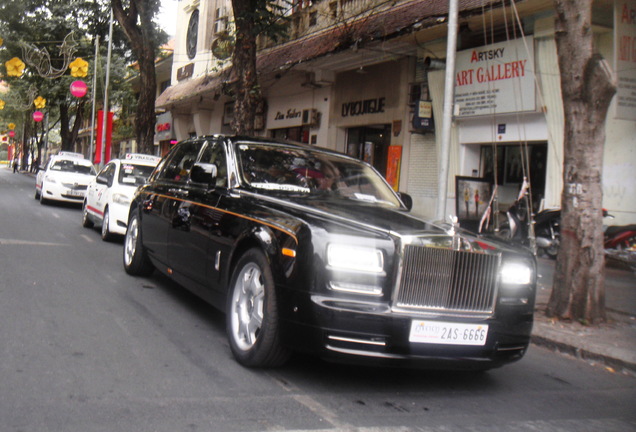 Rolls-Royce Phantom EWB Series II