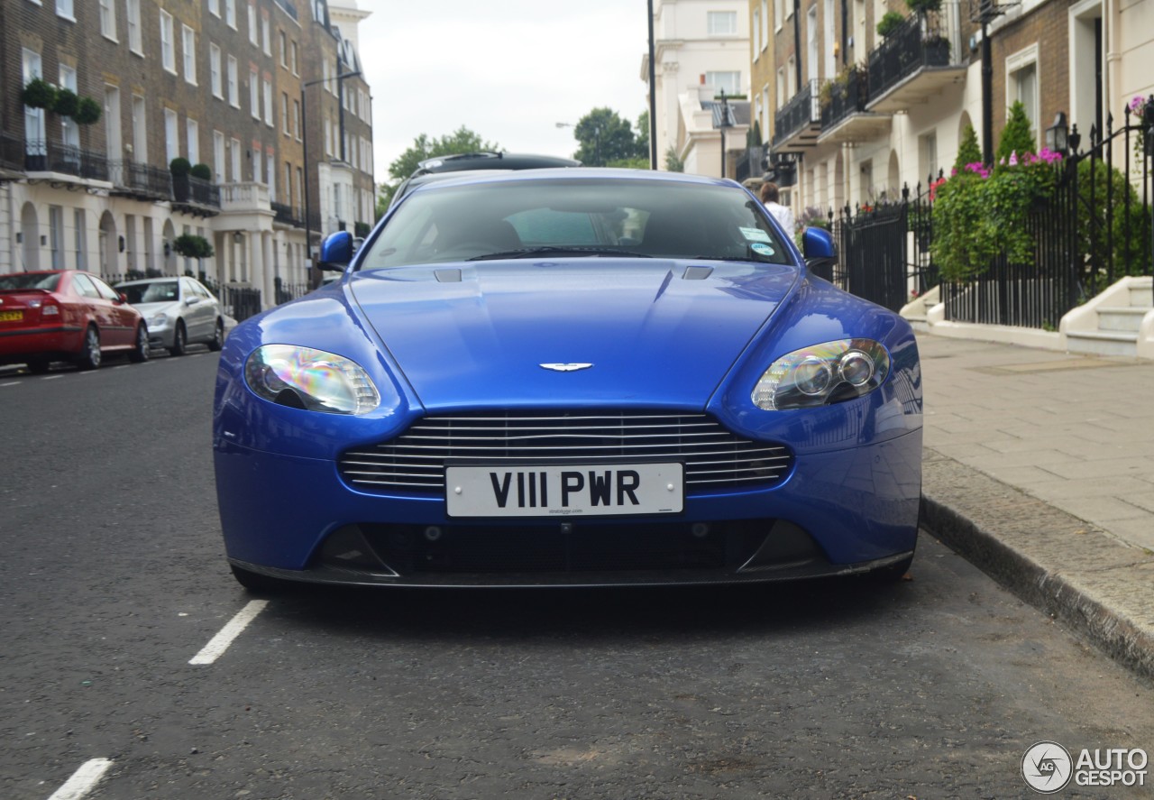 Aston Martin V8 Vantage S