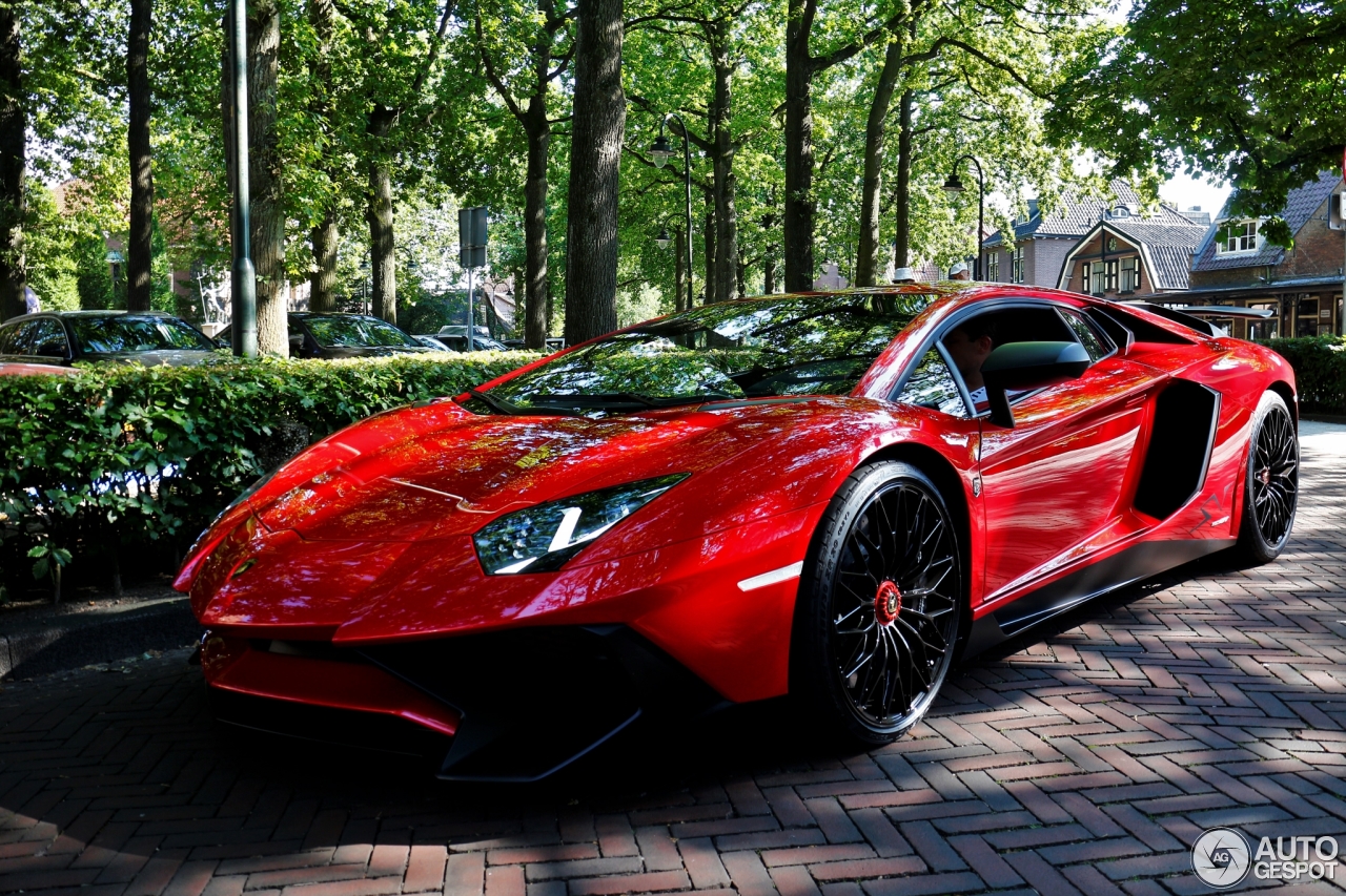 Lamborghini Aventador LP750-4 SuperVeloce