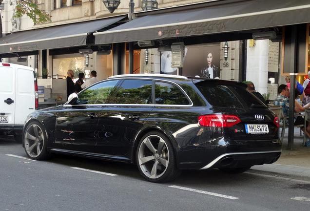 Audi RS4 Avant B8