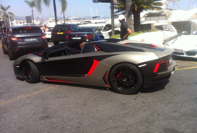 Lamborghini Aventador LP700-4 Roadster