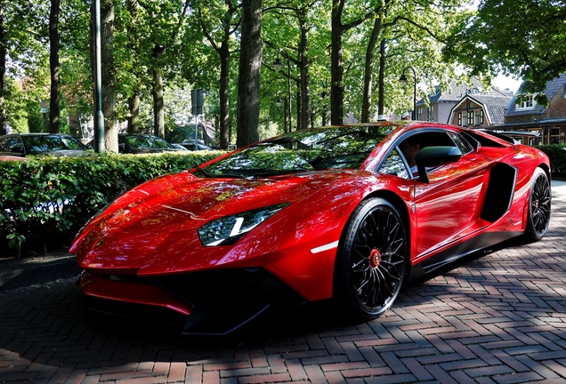 Lamborghini Aventador LP750-4 SuperVeloce