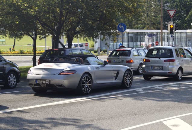 Mercedes-Benz SLS AMG Roadster