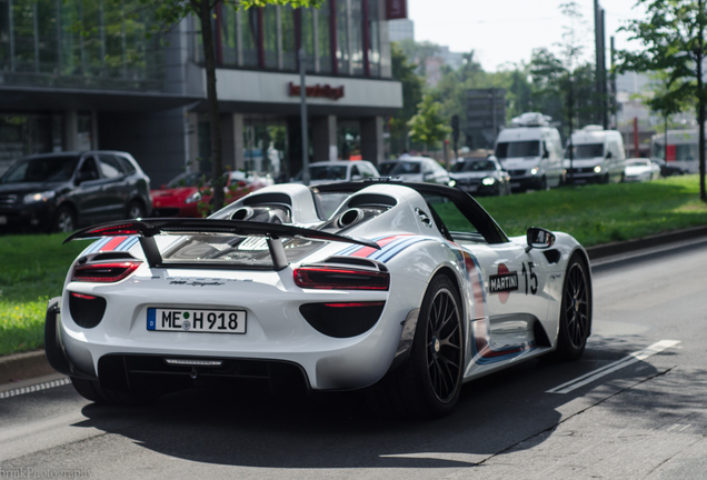 Porsche 918 Spyder Weissach Package