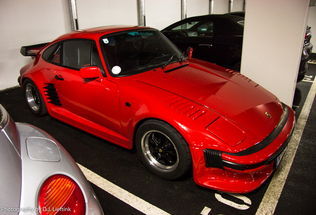 Porsche 930 Turbo Flatnose