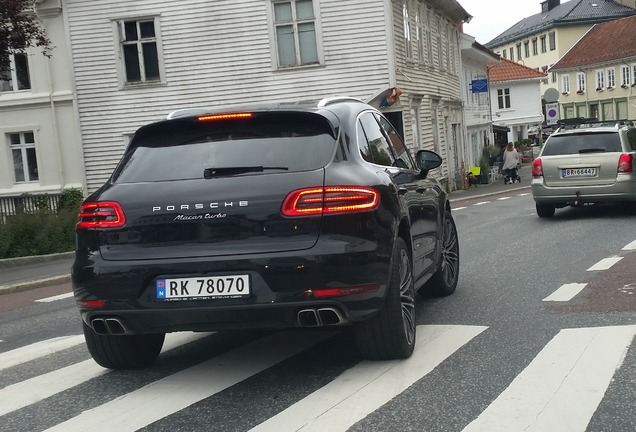 Porsche 95B Macan Turbo