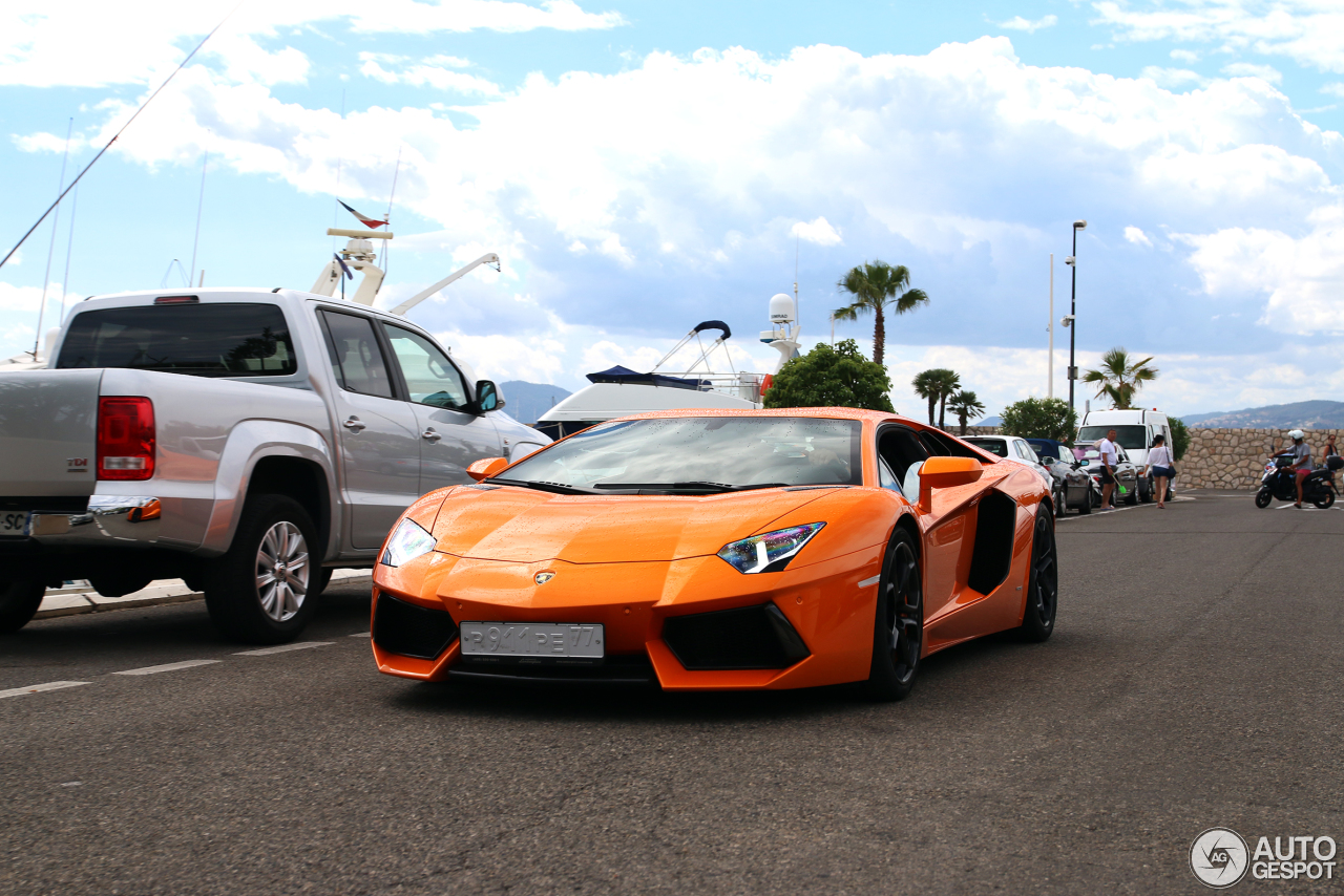 Lamborghini Aventador LP700-4