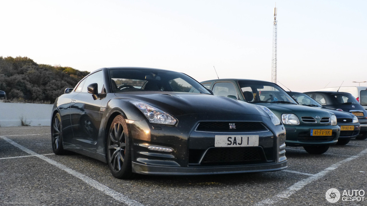 Nissan GT-R 2011