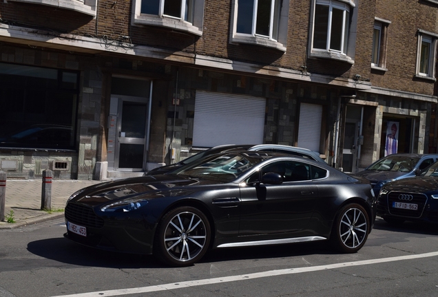 Aston Martin V8 Vantage S