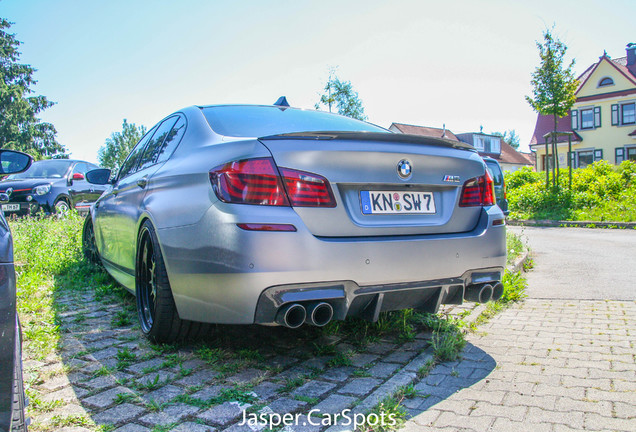 BMW M5 F10 2011