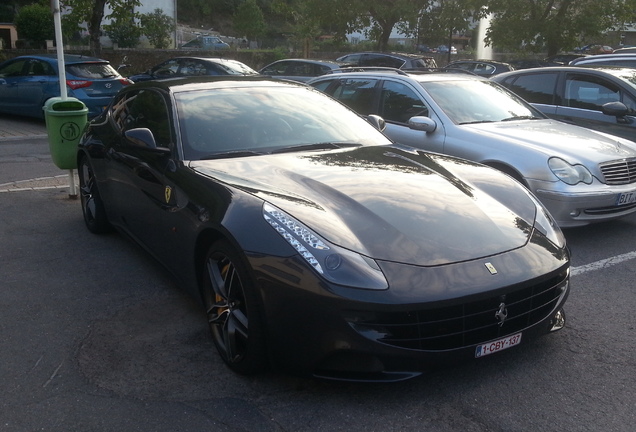 Ferrari FF