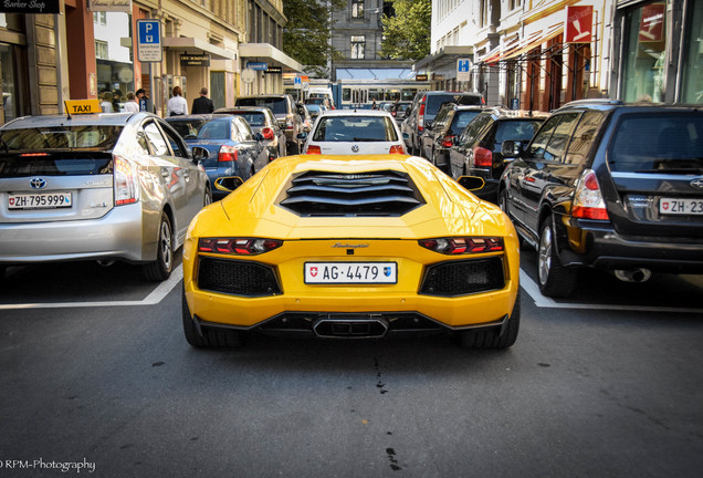 Lamborghini Aventador LP700-4