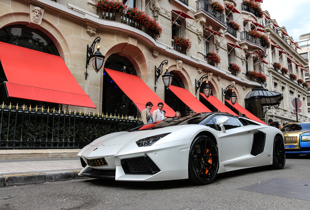 Lamborghini Aventador LP700-4 Roadster