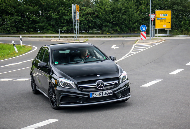Mercedes-Benz A 45 AMG