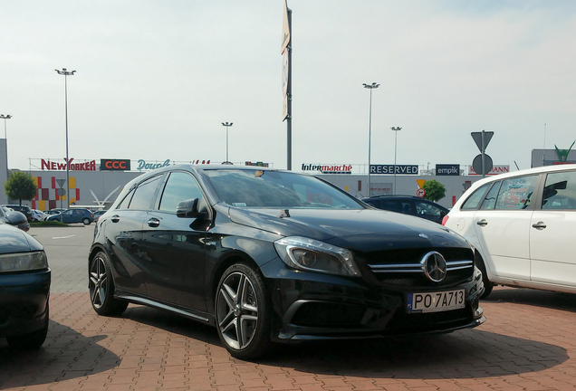 Mercedes-Benz A 45 AMG