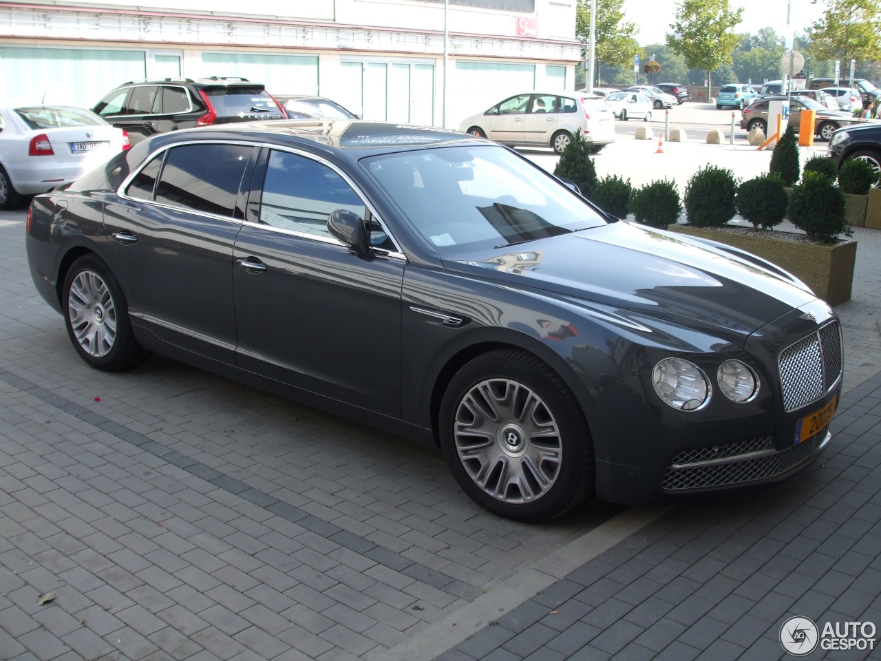 Bentley Flying Spur W12